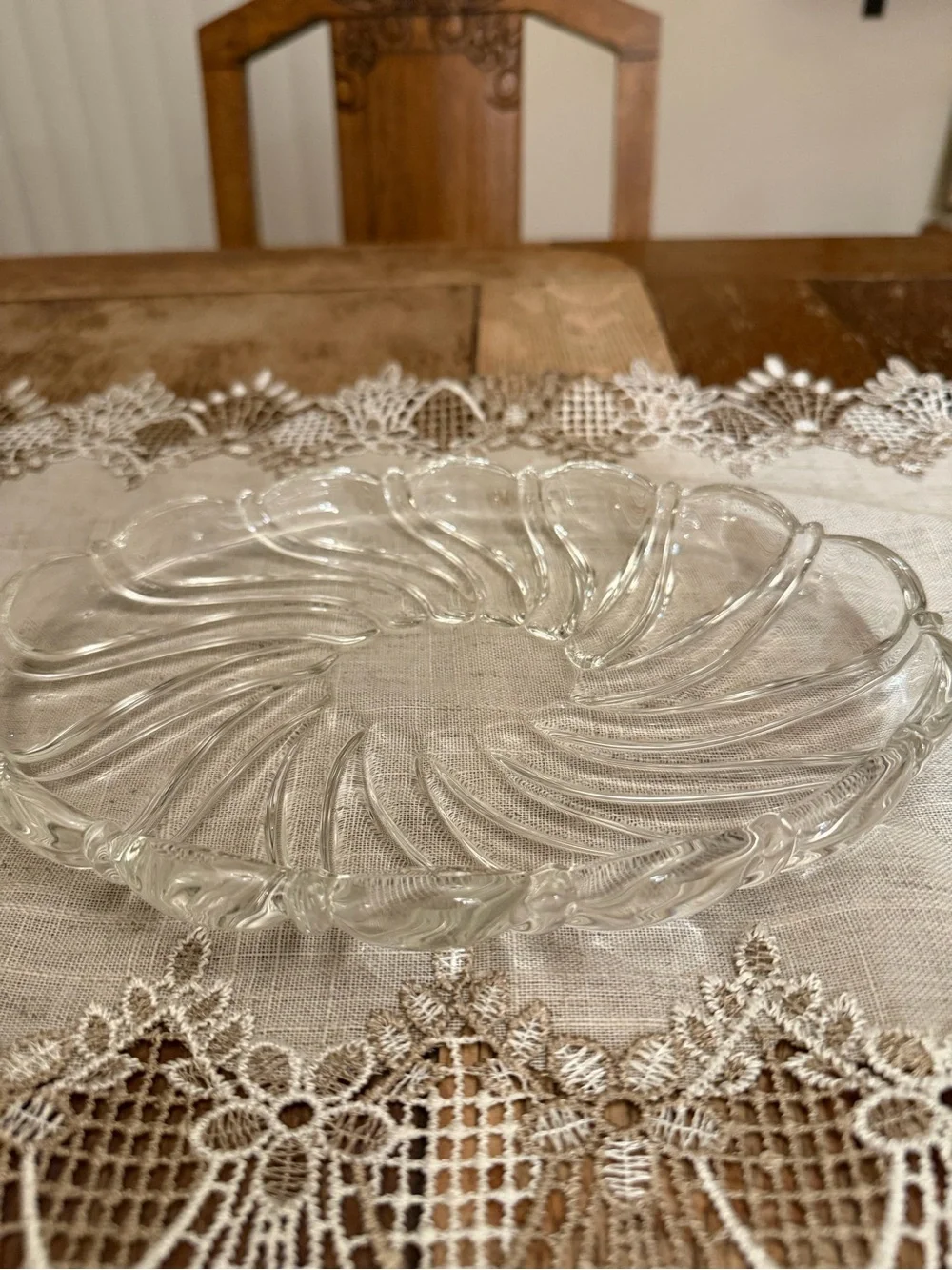 Mikasa Clear Swirl Glass -peppermint sweet dish/ tray
